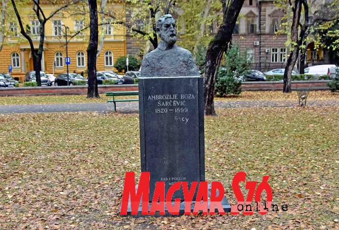 Ismét a helyén áll az Ambrozije Boza Šarčević-szobor (Fotó: Gergely Árpád) Ismét a helyén áll az Ambrozije Boza Šarčević-szobor (Fotó: Gergely Árpád)