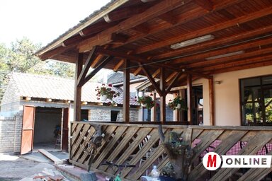 Folyamatban van a kazánház építése és a kazán beszerelése (Kazinczy Paszterkó Diana felvétele)