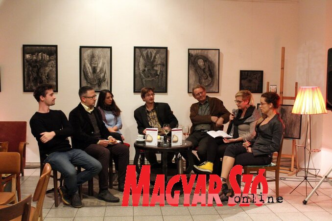 Tóth Szilárd János, Pressburger Csaba, Gyurkovics Virág, Losoncz Márk, Losoncz Alpár, Rácz Krisztina és Bakos Petra (Fotó: Benedek Miklós)