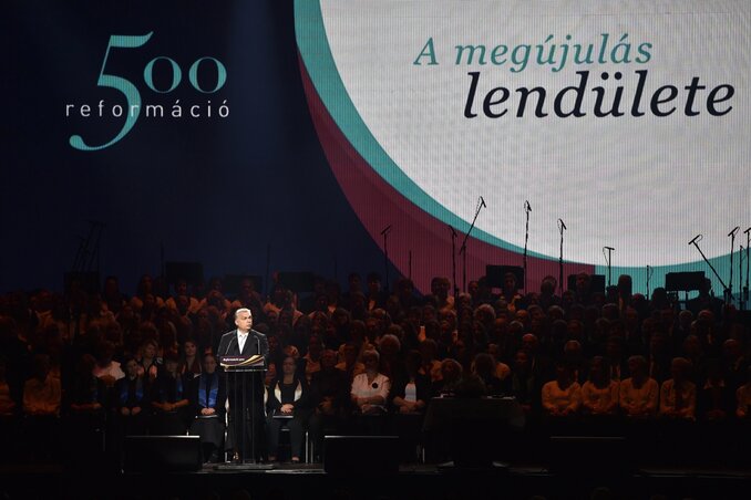 Orbán Viktor beszédet mond a reformáció jubileumi emlékévének központi ünnepségén (Fotó: MTI)