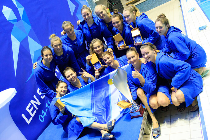 Az orosz Kirisi győztes csapata (Fotó: MTI)