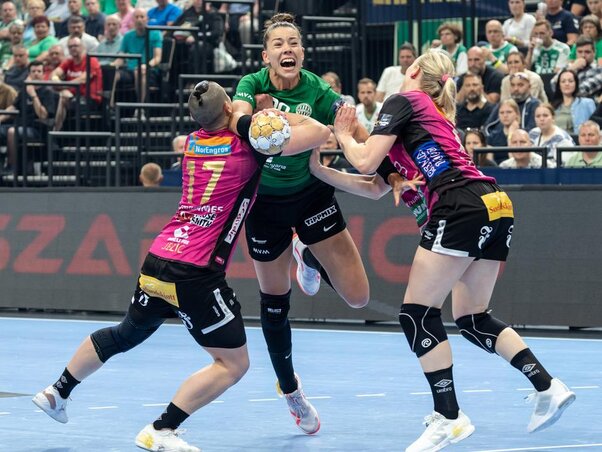 A Fradi játékosai csak kínkeservesen jutottak át a Vipers falán (Fotó: Árvai Károly/NSO) A Fradi játékosai csak kínkeservesen jutottak át a Vipers falán (Fotó: Árvai Károly/NSO)