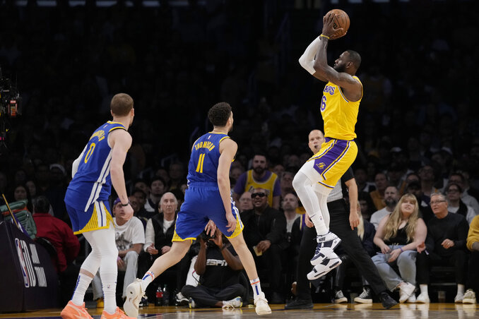 LeBron Jamesben még 38 évesen is benne van egy nagy playoff-futáshoz szükséges energia (Fotó: Beta/AP) LeBron Jamesben még 38 évesen is benne van egy nagy playoff-futáshoz szükséges energia (Fotó: Beta/AP)