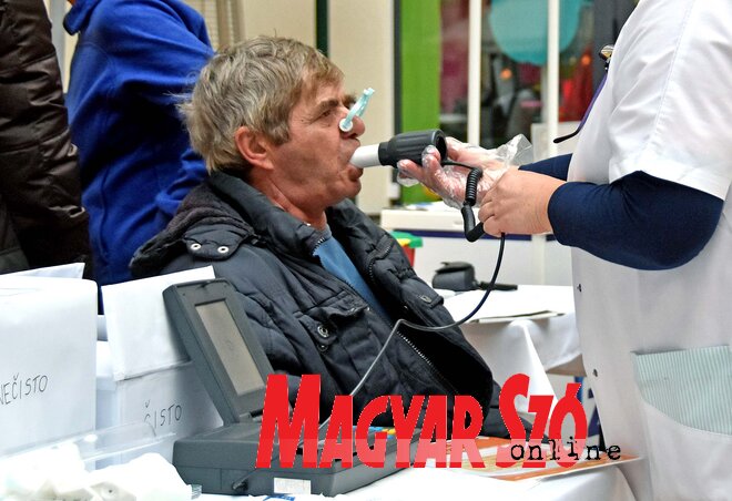 Ingyenes légzésfunkciós vizsgálatot végeztek (Fotó: Gergely Árpád)