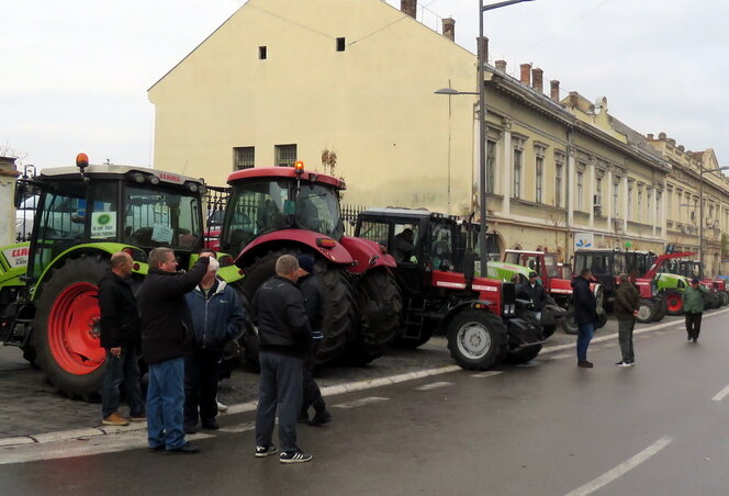 Hiába tiltakoztak  (Fotó: Kecskés István)