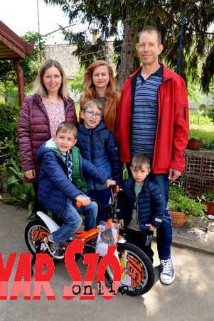 Bácsfeketehegyre került a főnyeremény (Dávid Csilla felvételei) Bácsfeketehegyre került a főnyeremény (Dávid Csilla felvételei)