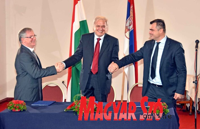 Dobos Menyhért, Dragan Bujošević és Vaszily Miklós (Gergely Árpád felvétele) Dobos Menyhért, Dragan Bujošević és Vaszily Miklós (Gergely Árpád felvétele)