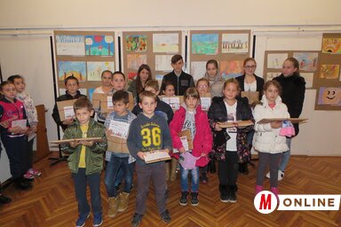 A képzőművészeti pályázat díjazottjai (Csincsik Zsolt felvétele)