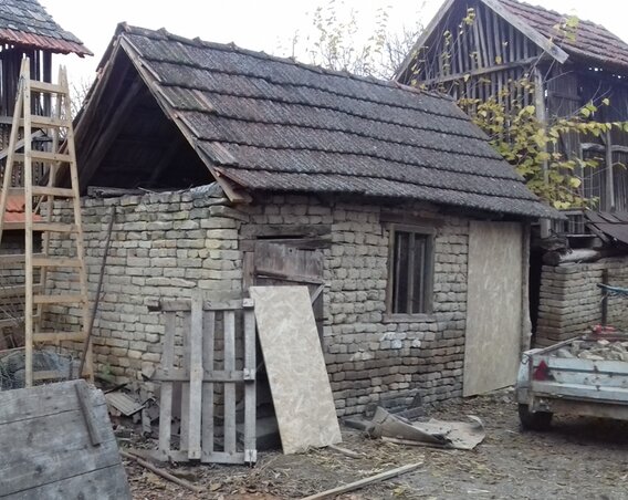 Törvényesítésre váró épületek, Fotó: Kazinczy Paszterkó Diana