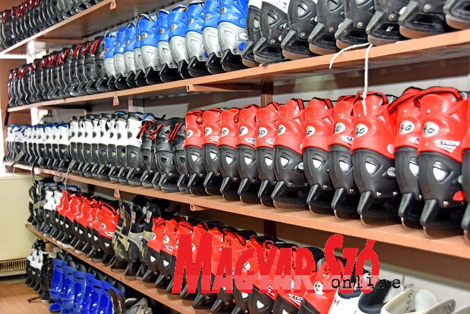 Új, béléses korcsolyákkal bővült a kibérelhető korcsolyák kínálata (Fotó: Gergely Árpád)