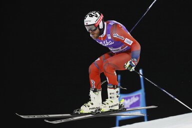 Kjetil Jansrud száguld a pályán (Fotó: Beta/AP)