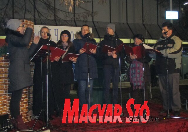 Karácsonyi dallamokkal zárult a Téli varázslat (Sihelnik Ágnes felvétele)