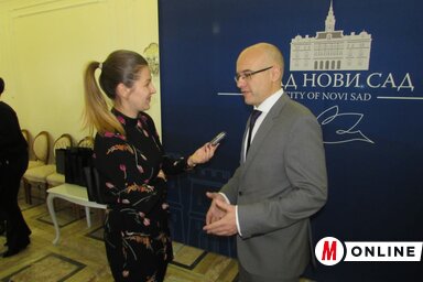 Miloš Vučević munkatársunkkal (Fotó: Fehér Ildikó)