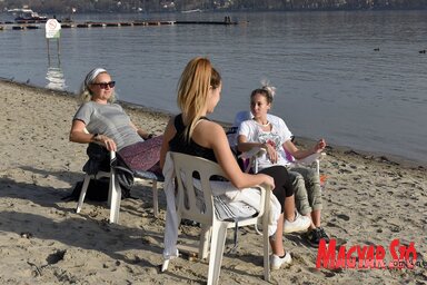 Napfürdő január 8-án az újvidéki Strandon (Ótos András felvétele)