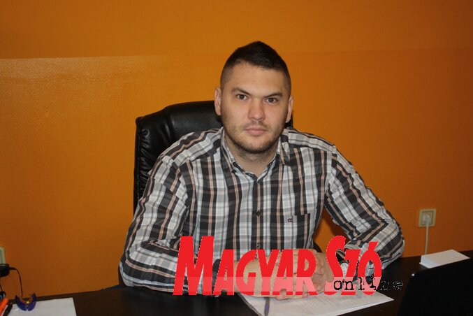 Szabolcski Szabolcs, a pacséri helyi közösség ifjú tanácselnöke (Kazinczy Paszterkó Diana felvétele)