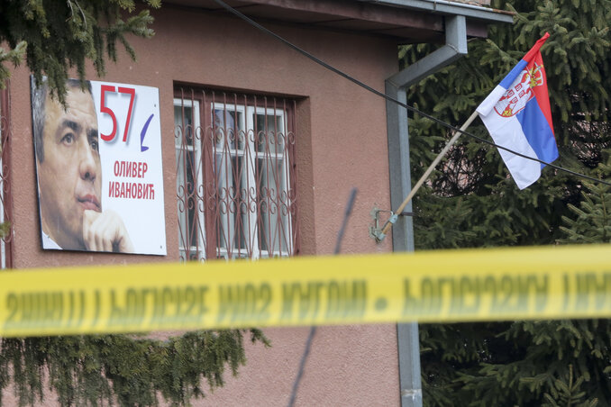 Irodájának székháza előtt érték a lövések a koszovói szerb politikust (Fotó: Beta/AP)