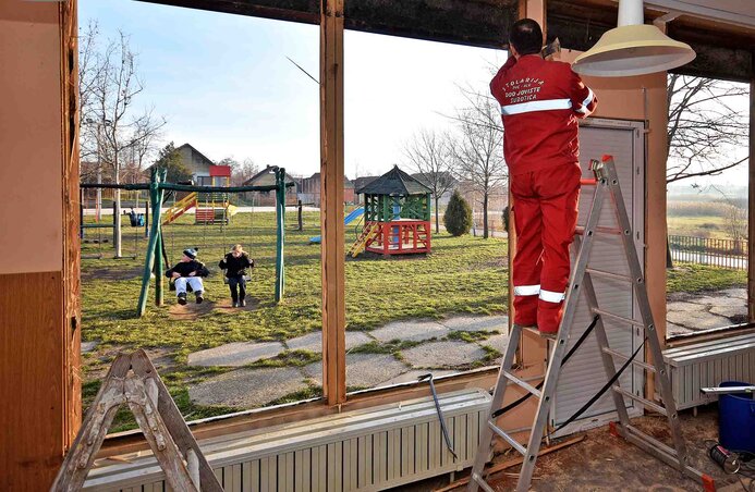 Lecserélik az ablakokat