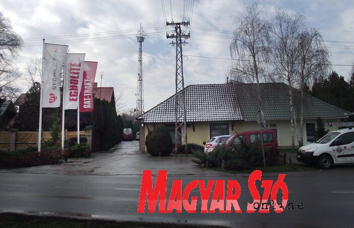 A Sat-Trakt telekommunikációs vállalat központi épülete Topolyán (Herceg Elizabetta felvétele)