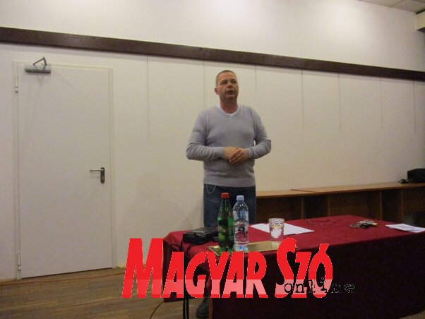 Nagy Tibor érdekfeszítő előadása (Sihelnik Ágnes felvétele) Nagy Tibor érdekfeszítő előadása (Sihelnik Ágnes felvétele)