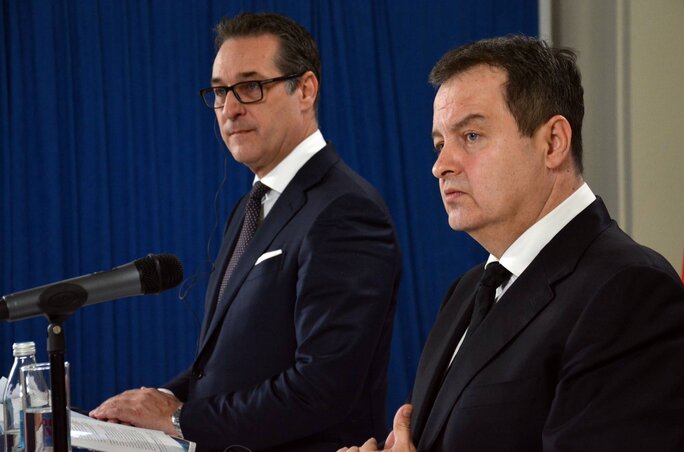 Szerbia továbbra is számít Ausztria támogatására az uniós integráció útján – Strache és Dačić a sajtótájékoztatón (Fotó: Beta) Szerbia továbbra is számít Ausztria támogatására az uniós integráció útján – Strache és Dačić a sajtótájékoztatón (Fotó: Beta)