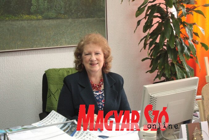Keresztúri Hajnalka (Kazinczy Paszterkó Diana felvétele) Keresztúri Hajnalka (Kazinczy Paszterkó Diana felvétele)