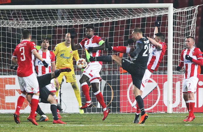 Kapu előtti jelenet a belgrádi mérkőzésről (Fotó: Beta)