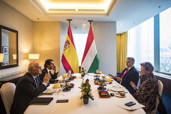 Orbán Viktor és José María Aznar találkozója (MTI Fotó: Miniszterelnöki Sajtóiroda / Szecsődi Balázs)