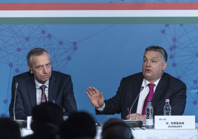Orbán Viktor felszólal a CDI konferenciáján (Fotó: MTI)