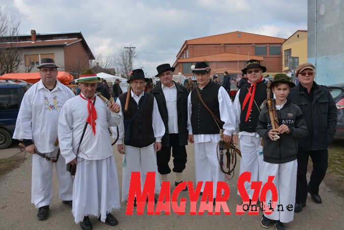 A muzslyai kancsikázók Turián (Fotó:Paracki László)