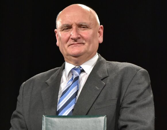 Szél János a díj átvételekor Szél János a díj átvételekor