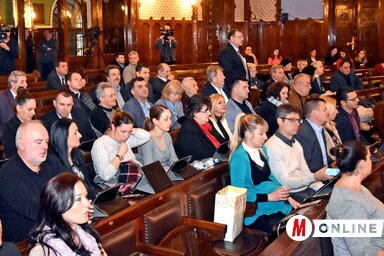 A közvállalatok működéséről szóló napirendi pontokkal kapcsolatban szinte minden frakció képviselője felszólalt (Fotó: Gergely Árpád)