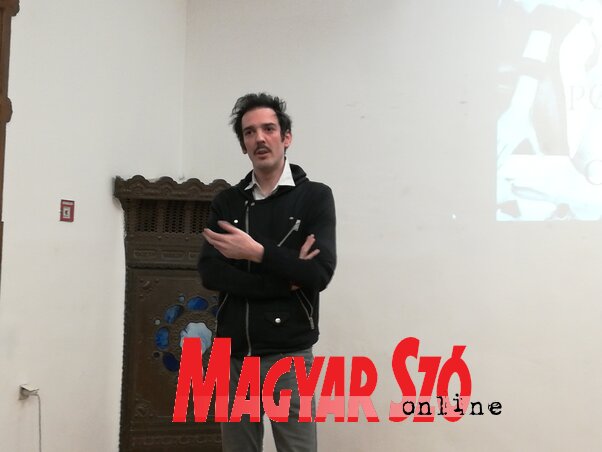 Petar Mitrić a Kortárs Galériában (Fotó: Lukács Melinda) Petar Mitrić a Kortárs Galériában (Fotó: Lukács Melinda)