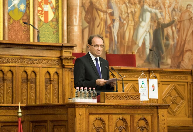 Hoppál Péter kultúráért felelős államtitkár (Fotó: Csákvári Zsigmond, kormany.hu) Hoppál Péter kultúráért felelős államtitkár (Fotó: Csákvári Zsigmond, kormany.hu)