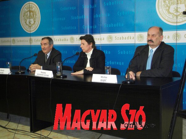 Nikola Babić, Suzana Kujundžić Ostojić és Mirko Bajić (Fotó: Patyi Szilárd) Nikola Babić, Suzana Kujundžić Ostojić és Mirko Bajić (Fotó: Patyi Szilárd)