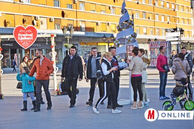 Az idén tovább nőtt a városunkba látogató turisták száma. Újvidék egyre népszerűbb a külföldiek körében. A számos tematikus rendezvény jelentősen hozzájárul a mutatók növekedéséhez, ilyen volt nemrégiben a Szerelemfesztivál is (Dávid Csilla felvétele)