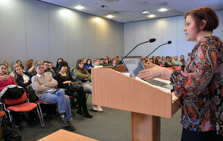 Vicsek Annamária a PISA-tesztekről beszélt, amelyeket idén első alkalommal elektronikus formában, azaz számítógépen fognak kitölteni a tizenöt évesek