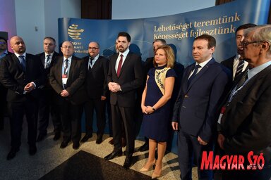 A tanácskozás résztvevői (Ótos András felvétele)