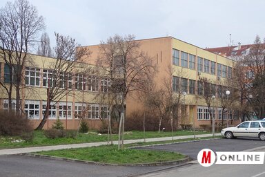 A Kókai Imre iskola épülete napjainkban (Góbor Béla felvétele)
