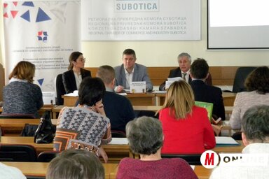 A szolgáltatói bizottság alapító ülésén több vállalat képviselői voltak jelen az észak-bácskai és észak-bánáti körzetből (Fotó: Benedek Miklós)