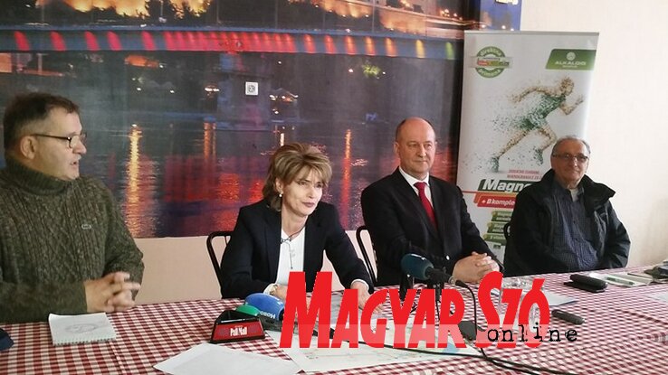 A szervezőbizottság: Lazo Bakmaz, Binder Aranka, Zdravko Jelušić és Milan Dolga (Antalovics Péter felvétele)