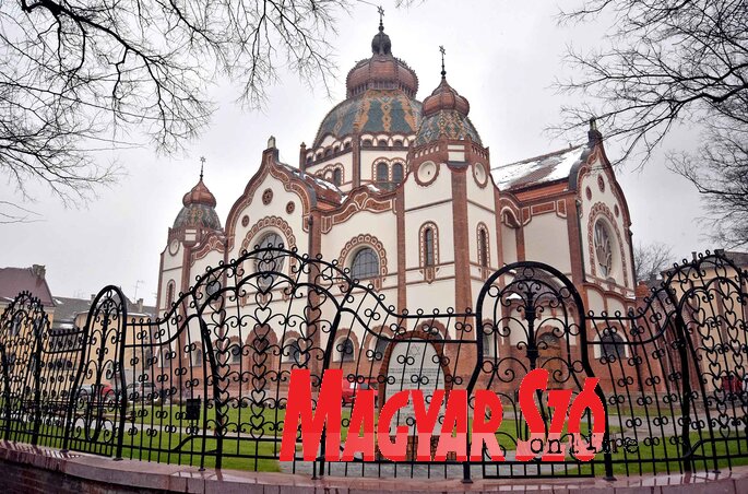 Európa második legnagyobb zsinagógája teljes pompájában tündököl (Gergely Árpád felvétele)