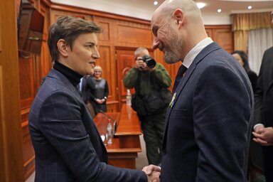 Ana Brnabić és Vladimír Bilčík egy találkozó alkalmával (Fotó: Beta)