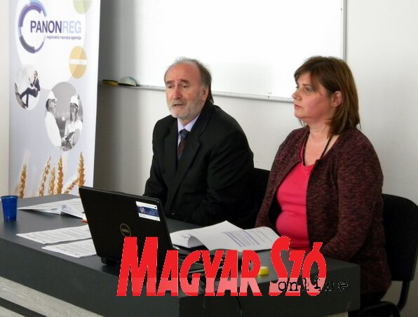Milan Miličević, a Panonreg igazgatója és Ljubica Mesaroš igazgatóhelyettes, projektmenedzser (Fotó: Benedek Miklós) Milan Miličević, a Panonreg igazgatója és Ljubica Mesaroš igazgatóhelyettes, projektmenedzser (Fotó: Benedek Miklós)