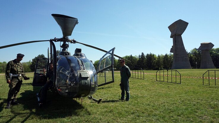 A Bubanj emlékparkban a nišiek is megtekinthették az egyes fegyvernemek felszereltségét (Fotó: Beta)