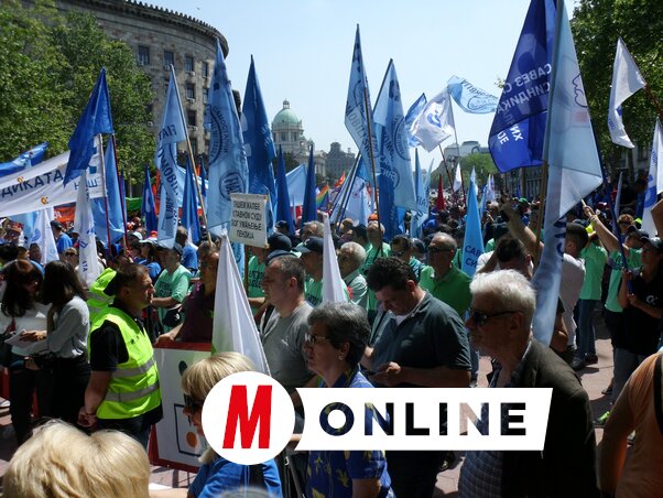 Kiáltványt fogadtak el, melyben a munkások helyzetének a javítását, a nyugdíj- és szociális biztosításról szóló törvény módosítását sürgették