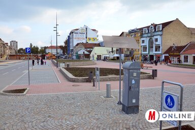 A Köztársaság tér, lovas szobor nélkül (Dávid Csilla felvétele)