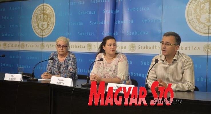 Olga Petrović, Nataša Aleksić és Predrag Milanović a sajtótájékoztatón (Fotó: Patyi Szilárd)