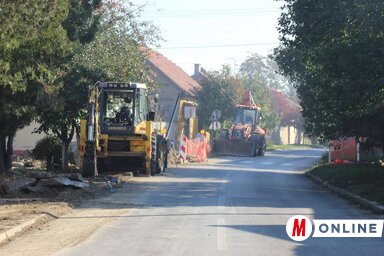 Topolyán építik ki a vizes körgyűrűt (Kazinczy Paszterkó Dianna felvétele)
