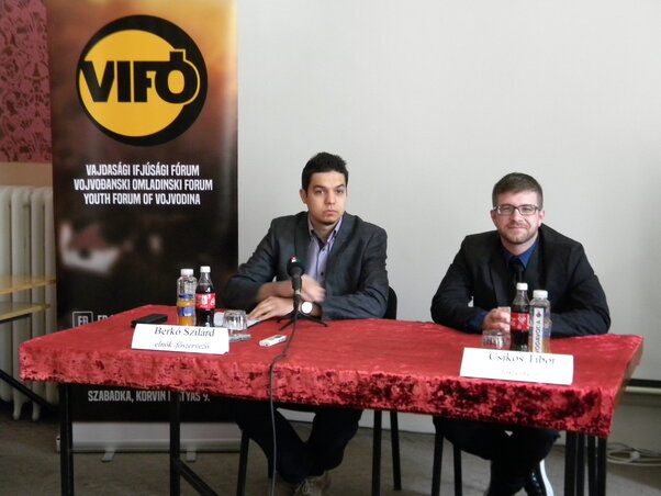 Berkó Szilárd és Csikós Tibor a XVI. Vajdasági Szabadegyetem sajtótájékoztatóján