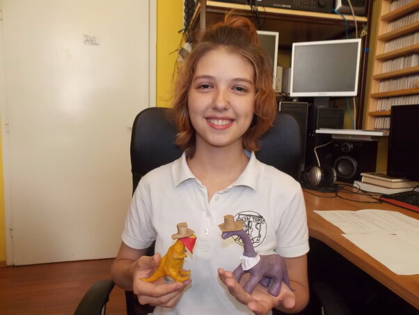 Bognár Valentina az Old West című animáció főhőseivel Bognár Valentina az Old West című animáció főhőseivel